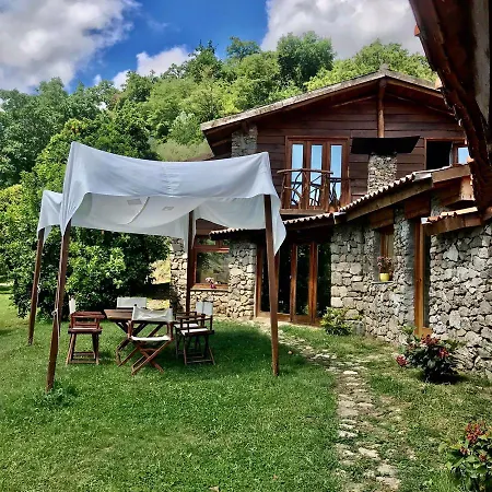 Alojamento de Turismo Rural Quinta Dos Carvalhos The Wine House Farm In Center Of - Capital Of The Douro *