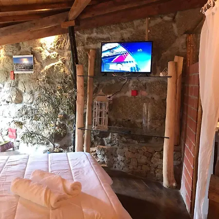 Alojamento de Turismo Rural Quinta Dos Carvalhos The Wine House Farm In Center Of - Capital Of The Douro Lamego