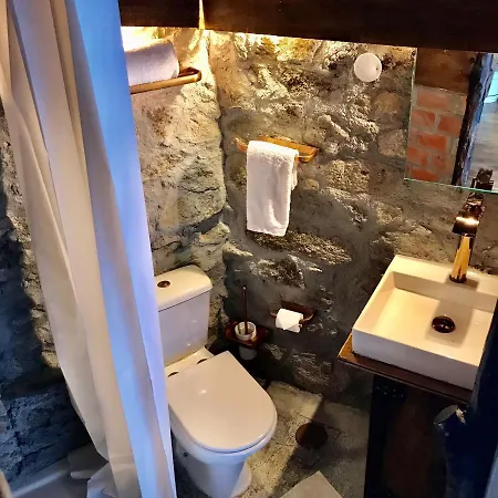 Alojamento de Turismo Rural Quinta Dos Carvalhos The Wine House Farm In Center Of - Capital Of The Douro *