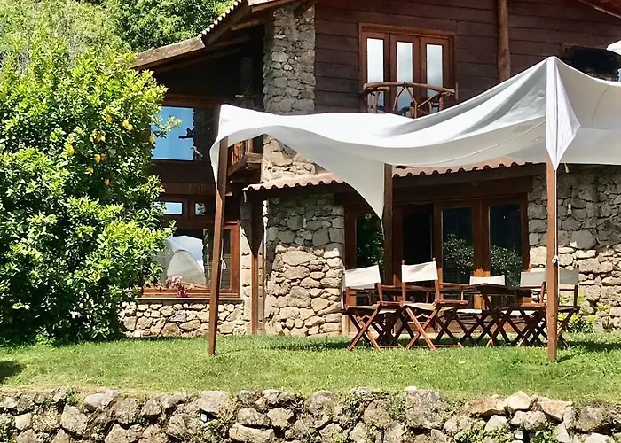 Çiftlik konaklama Quinta Dos Carvalhos The Wine House Farm In Center Of - Capital Of The Douro *