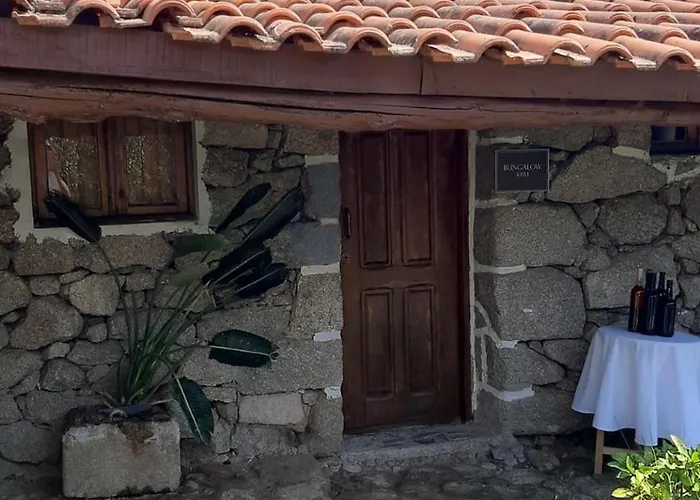 Quinta Dos Carvalhos The Wine House Farm In Center Of - Capital Of The Douro 팜스테이 라메구